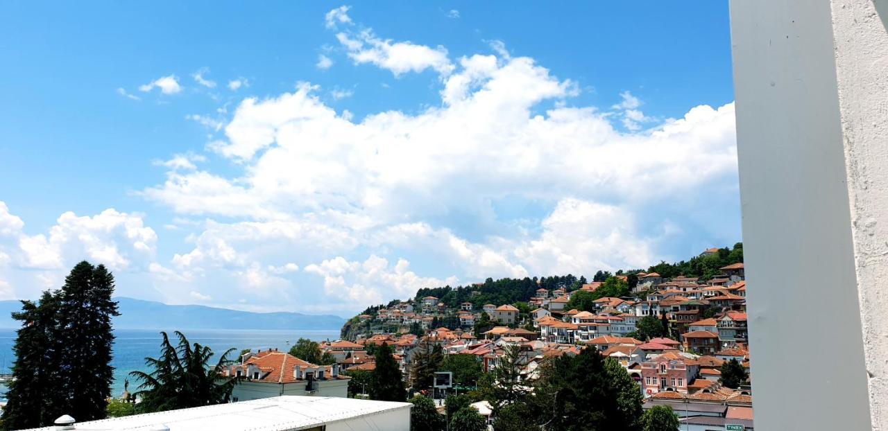 Aurelia Apartment Ohrid Bagian luar foto
