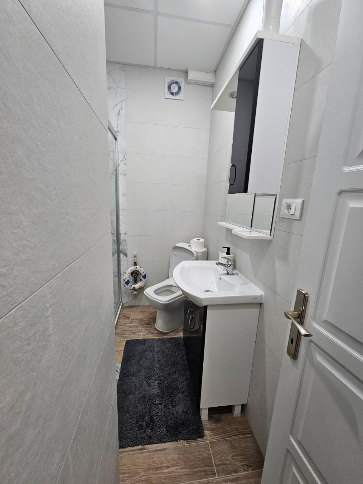 Aurelia Apartment Ohrid Bagian luar foto